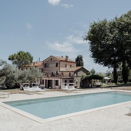 Agriturismo Qui Voglio Monte Roberto Exteriör bild